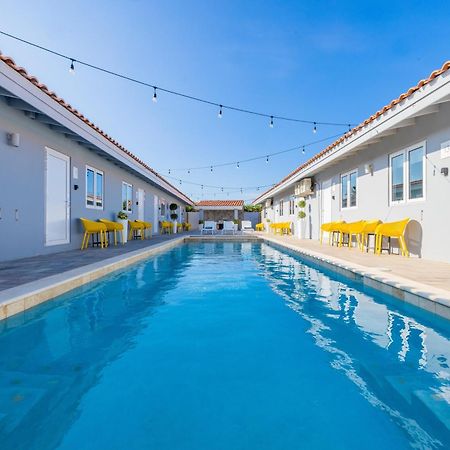 The Lizard Apartment Palm Beach ภายนอก รูปภาพ
