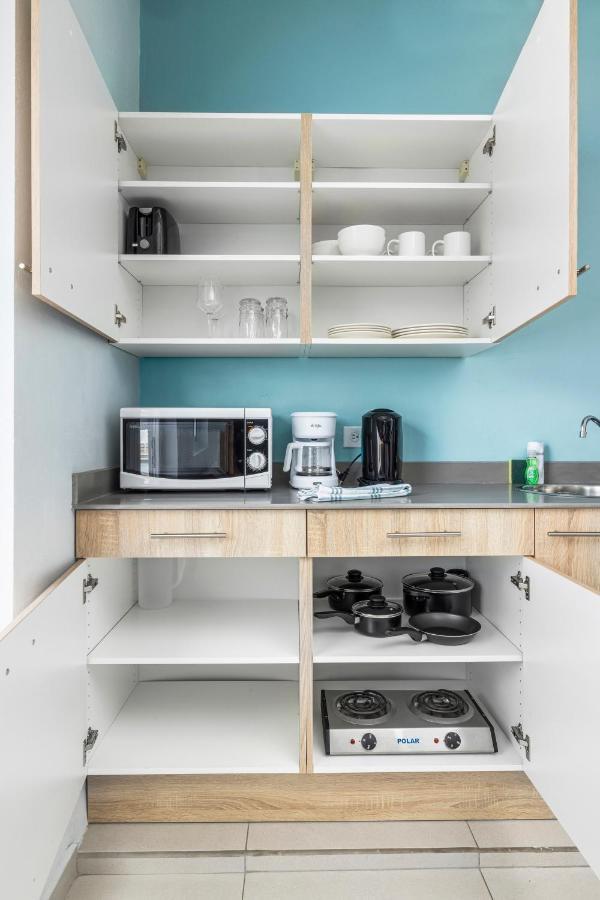The Lizard Apartment Palm Beach ภายนอก รูปภาพ