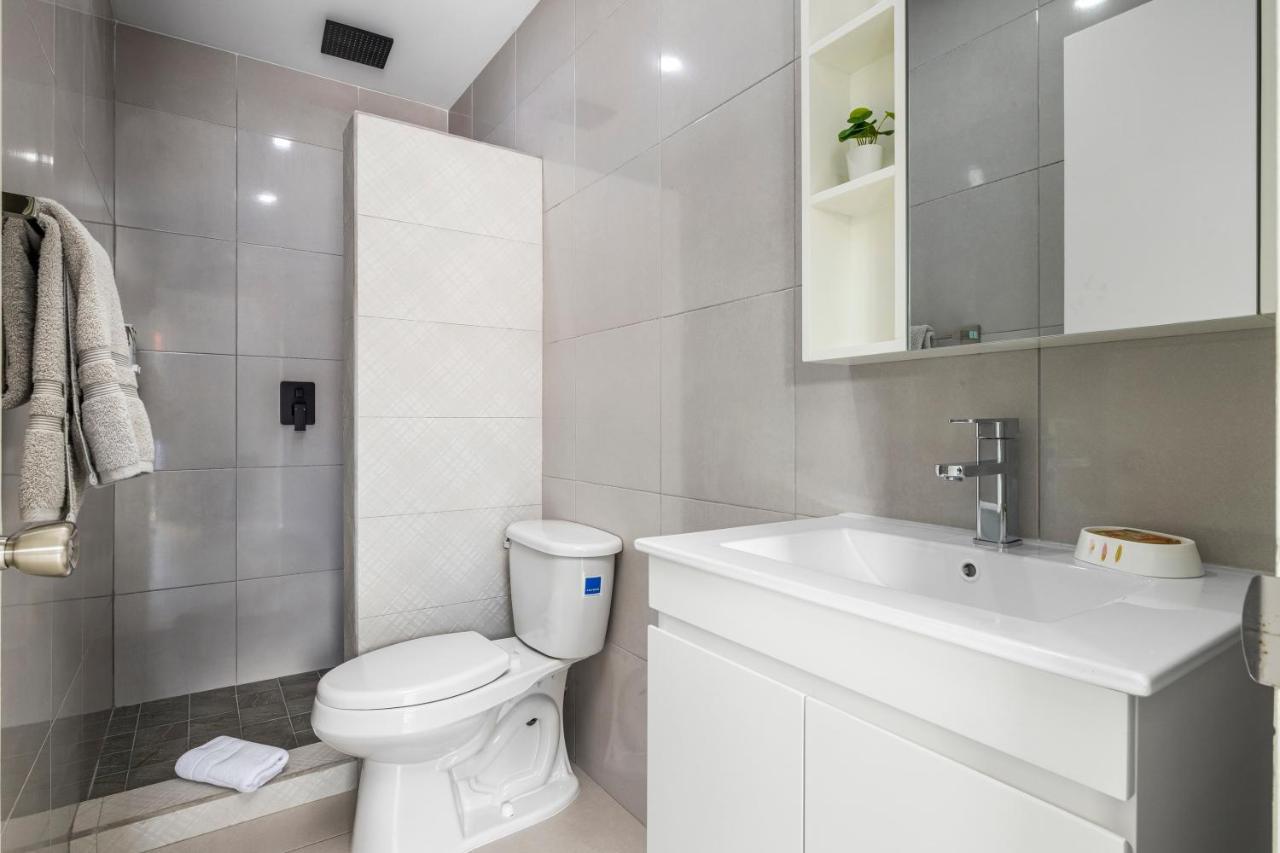 The Lizard Apartment Palm Beach ภายนอก รูปภาพ